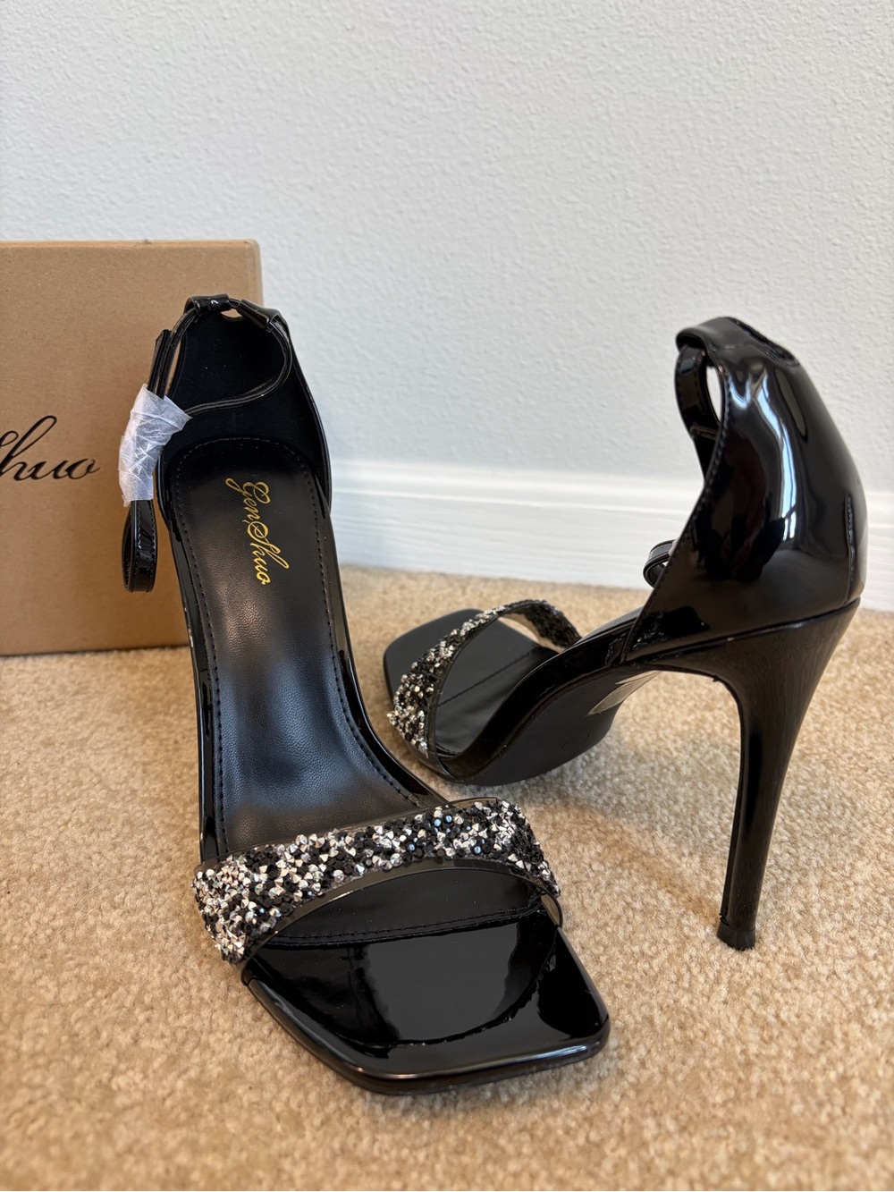 Women’s Strappy Stiletto Black High Heels Size 9 New in Box